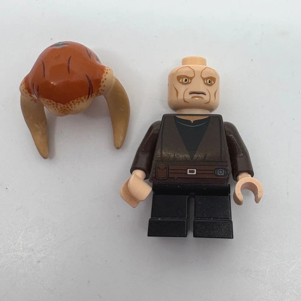 LEGO Star Wars Saesee Tiin Minifigure sw0308 Jedi Master 7931 9498 Brown Robes